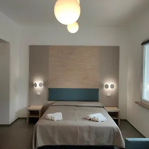 Apartament Iris Ar Holiday-home, Peschiera del Garda